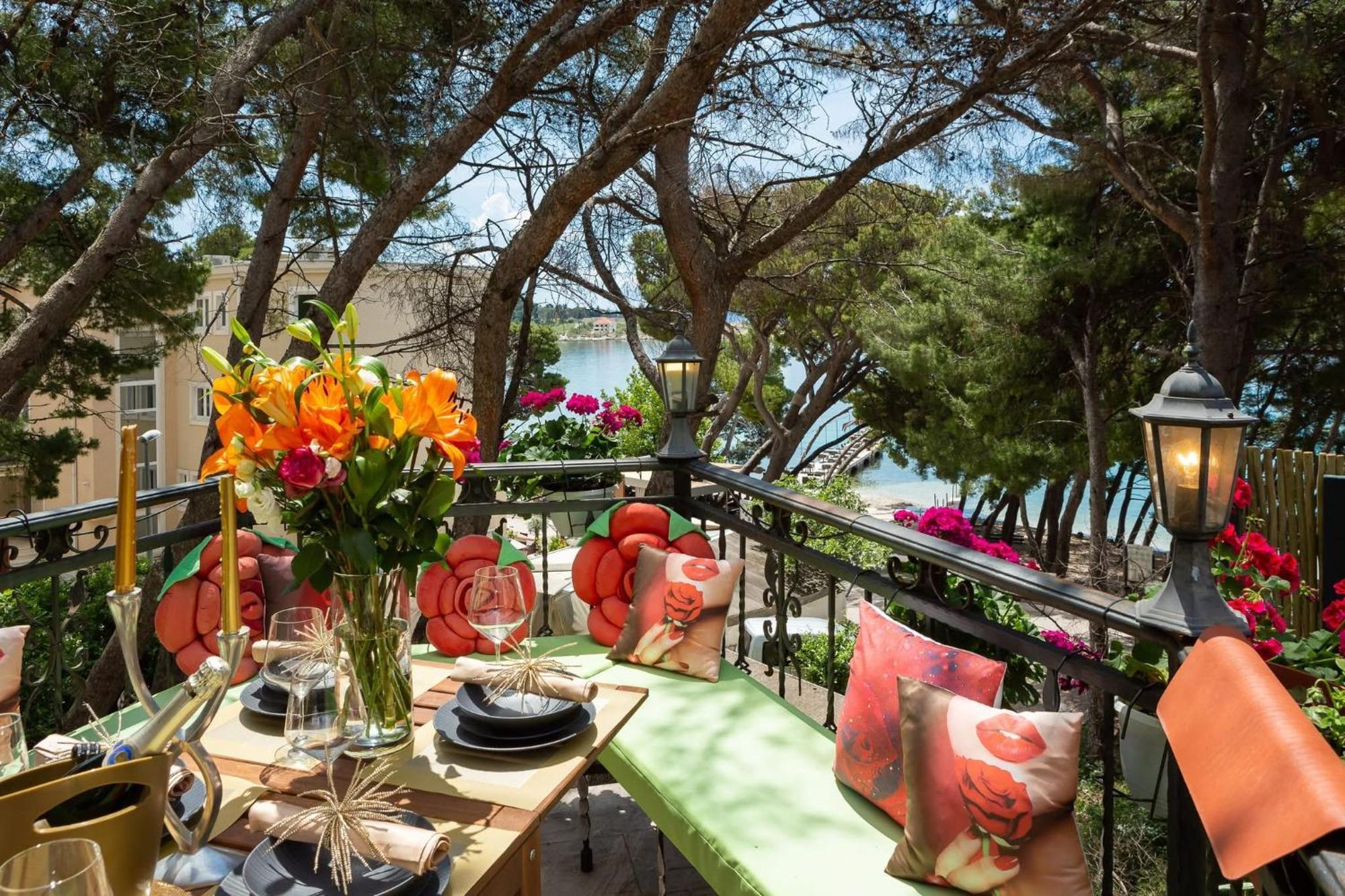 Beachfront Apartment Romilda Макарска Экстерьер фото