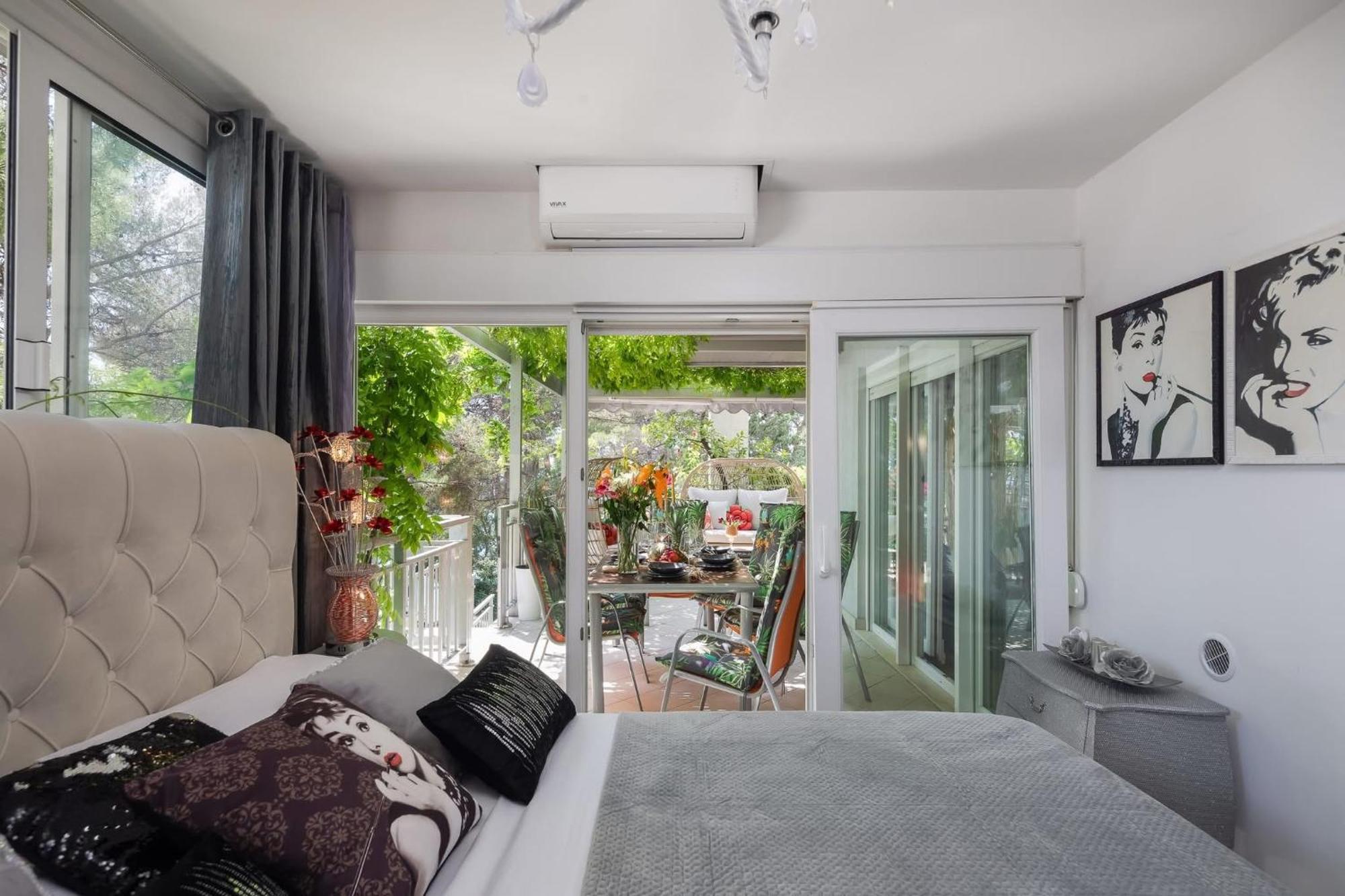 Beachfront Apartment Romilda Макарска Экстерьер фото