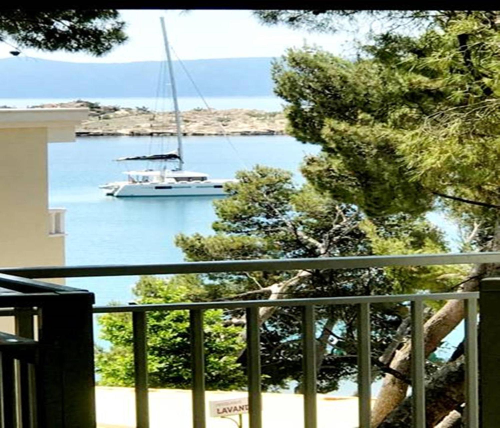 Beachfront Apartment Romilda Макарска Экстерьер фото